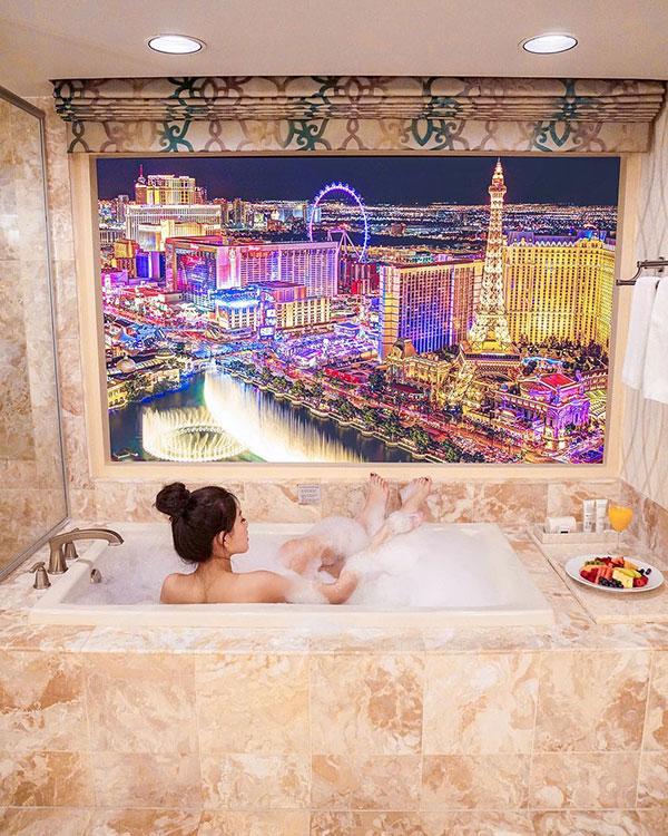 Cảnh nuôi con ngập siêu xe, hàng hiệu của Rich mom 9x Việt tại Mỹ, dân Tây cũng choáng-9