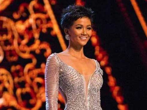 Điều đặc biệt nhất chung kết Miss Universe 2018: Giữa rừng váy dạ hội, HHen Niê một mình một kiểu với set đồ này-7