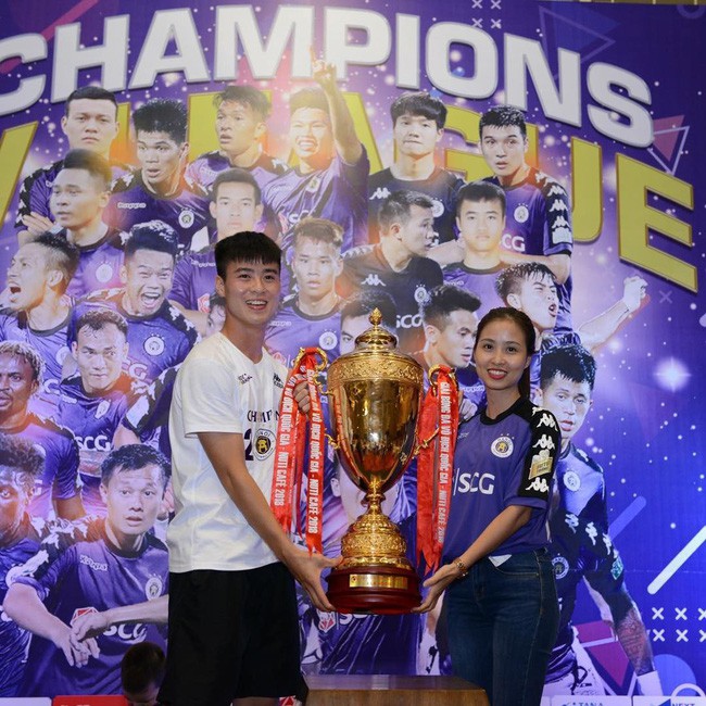 Ngoài công chúa béo Quỳnh Anh, cô gái xinh đẹp này cũng vô cùng quan trọng trong trái tim Mạnh gắt-9