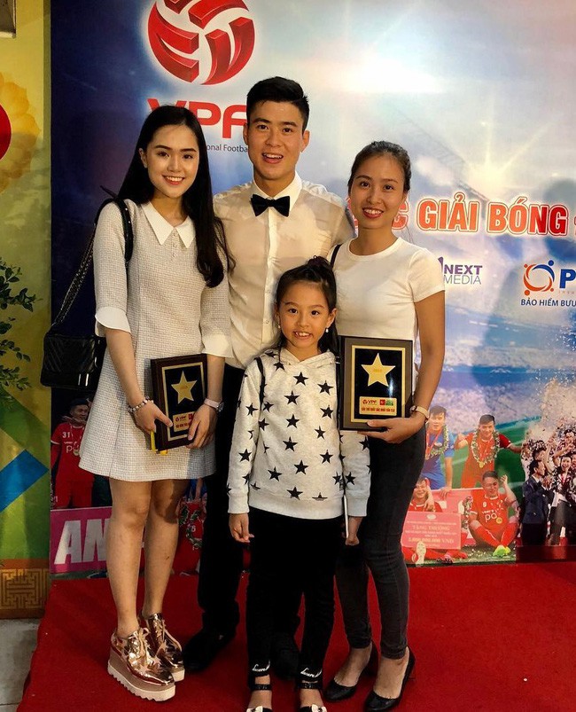 Ngoài công chúa béo Quỳnh Anh, cô gái xinh đẹp này cũng vô cùng quan trọng trong trái tim Mạnh gắt-10