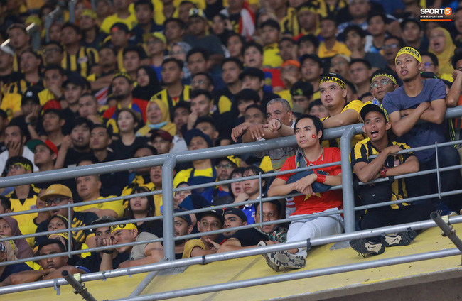 Tuyển thủ Việt Nam tiết lộ bí mật trong phòng thay đồ trước trận gặp Malaysia ở Bukit Jalil-1