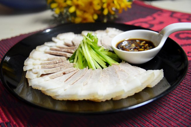 Khi luộc thịt lợn để thơm ngọt, không bị hôi và chín đều lại loại được mọi chất độc cho thêm thứ này vào-1