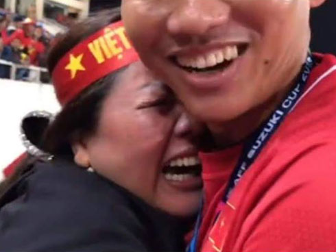 Dòng người đông đúc bắt đầu kéo đến những điểm tổ chức Lễ hội đếm ngược chào Năm mới 2019-18