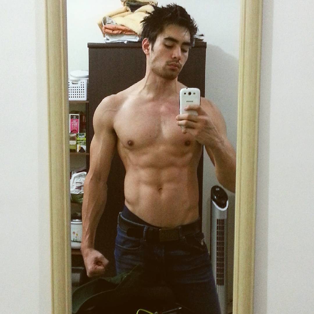 Tân Hoa hậu Hoàn vũ đã đẹp thì thôi, đến bạn trai cô cũng làm dân tình thổn thức vì gương mặt và body cực phẩm!-4