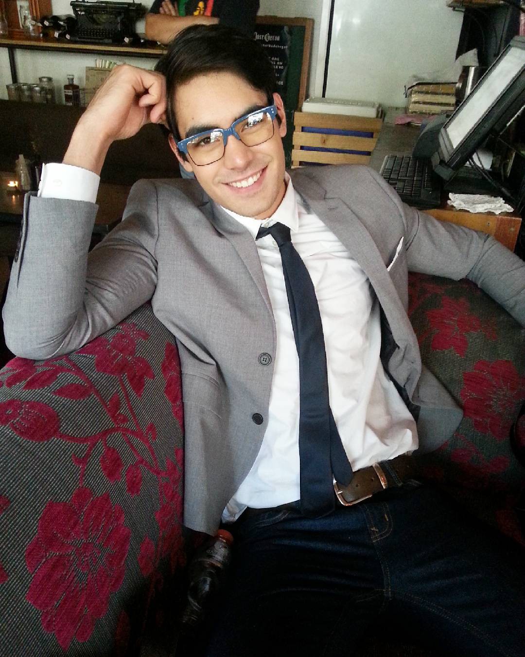 Tân Hoa hậu Hoàn vũ đã đẹp thì thôi, đến bạn trai cô cũng làm dân tình thổn thức vì gương mặt và body cực phẩm!-15