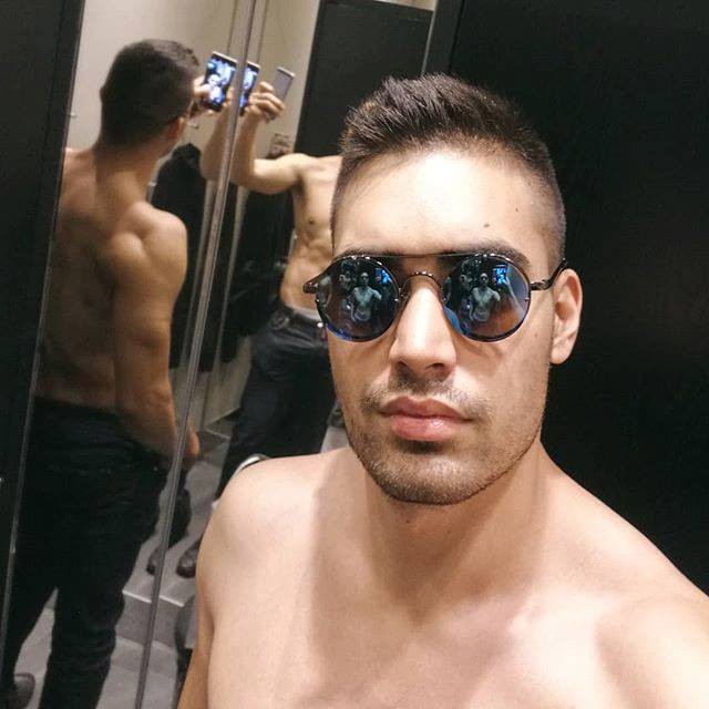 Tân Hoa hậu Hoàn vũ đã đẹp thì thôi, đến bạn trai cô cũng làm dân tình thổn thức vì gương mặt và body cực phẩm!-12