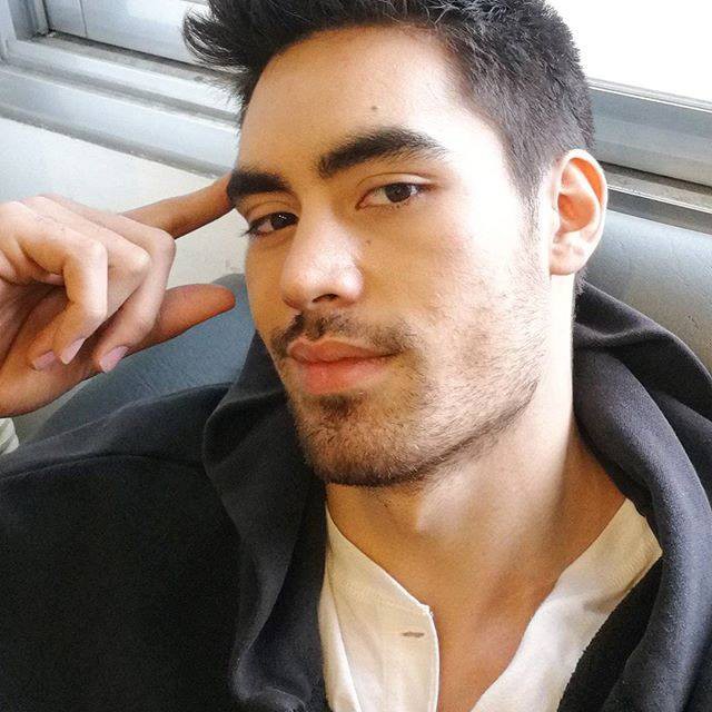 Tân Hoa hậu Hoàn vũ đã đẹp thì thôi, đến bạn trai cô cũng làm dân tình thổn thức vì gương mặt và body cực phẩm!-13