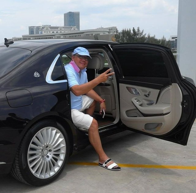 Vừa chuyển giao 2 lâu dài, Khải Silk còn bán cả siêu xe Rolls-Royce Phantom-6