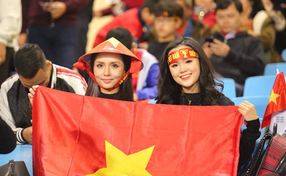 Cặp chị em danh giá khiến Văn Quyết, Duy Mạnh si mê-1