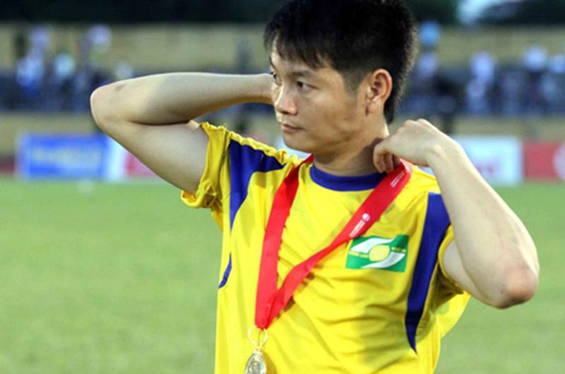 Công Vinh, Văn Quyến và Anh Đức: 1 bức ảnh, 3 số phận khác nhau trên sân cỏ-16