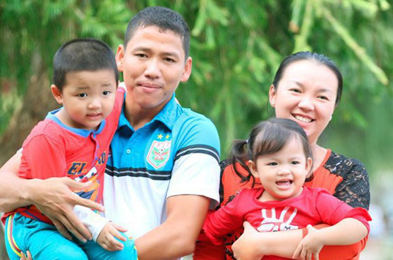 Công Vinh, Văn Quyến và Anh Đức: 1 bức ảnh, 3 số phận khác nhau trên sân cỏ-18