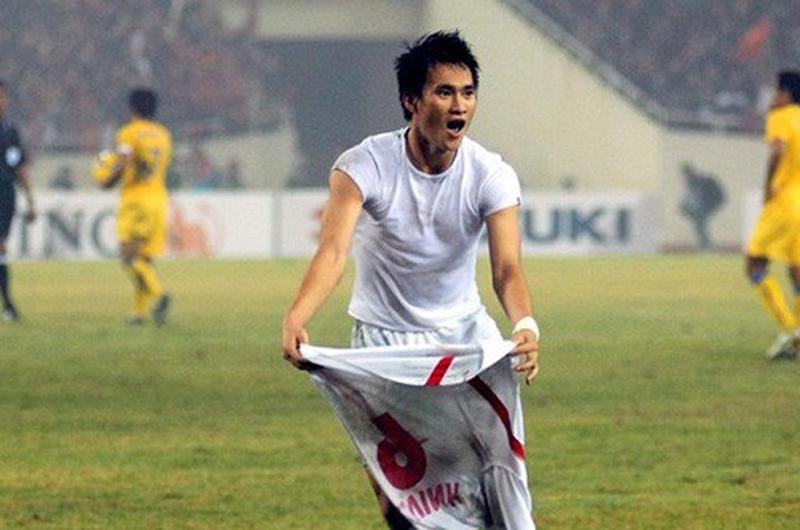 Công Vinh, Văn Quyến và Anh Đức: 1 bức ảnh, 3 số phận khác nhau trên sân cỏ-7