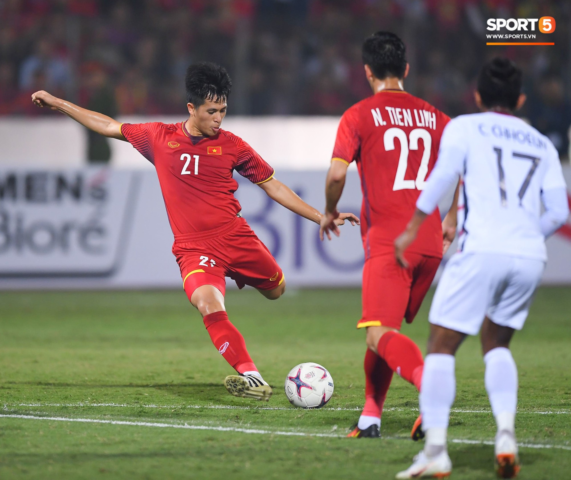 Gặp anh chàng sơ vin Đình Trọng sau AFF Cup: Điều buồn nhất là sẽ phải xa bóng đá rất lâu-2