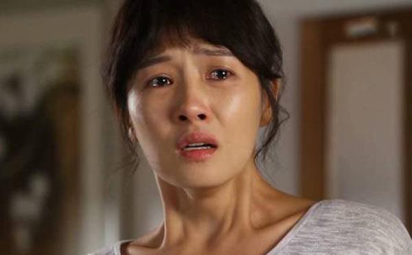 Cắn răng dâng bạn gái cho sếp, tôi bật khóc khi nhận được tin nhắn từ em-2