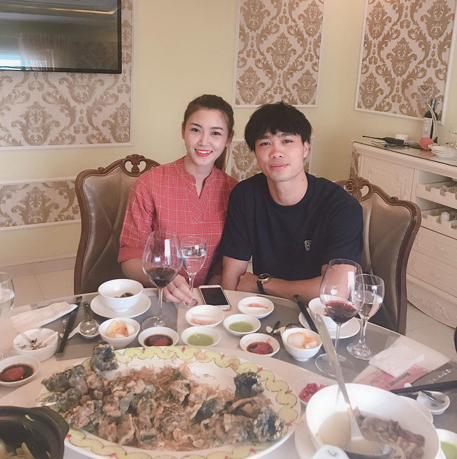 Bị hiểu nhầm tai hại vì chụp hình cùng Công Phượng, cô gái xinh đẹp lên tiếng đính chính-1