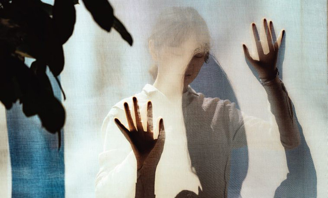 Tim tôi như bị bóp nghẹt lại khi chứng kiến chồng hiện nguyên hình là quỷ đội lốt người ngay trong đêm tân hôn-2