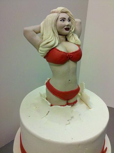 Nhìn xa tưởng hotgirl bốc lửa, chị em đỏ mặt, mày râu đổ máu mũi, lại gần mới bàng hoàng...-8