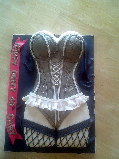 Nhìn xa tưởng hotgirl bốc lửa, chị em đỏ mặt, mày râu đổ máu mũi, lại gần mới bàng hoàng...-9