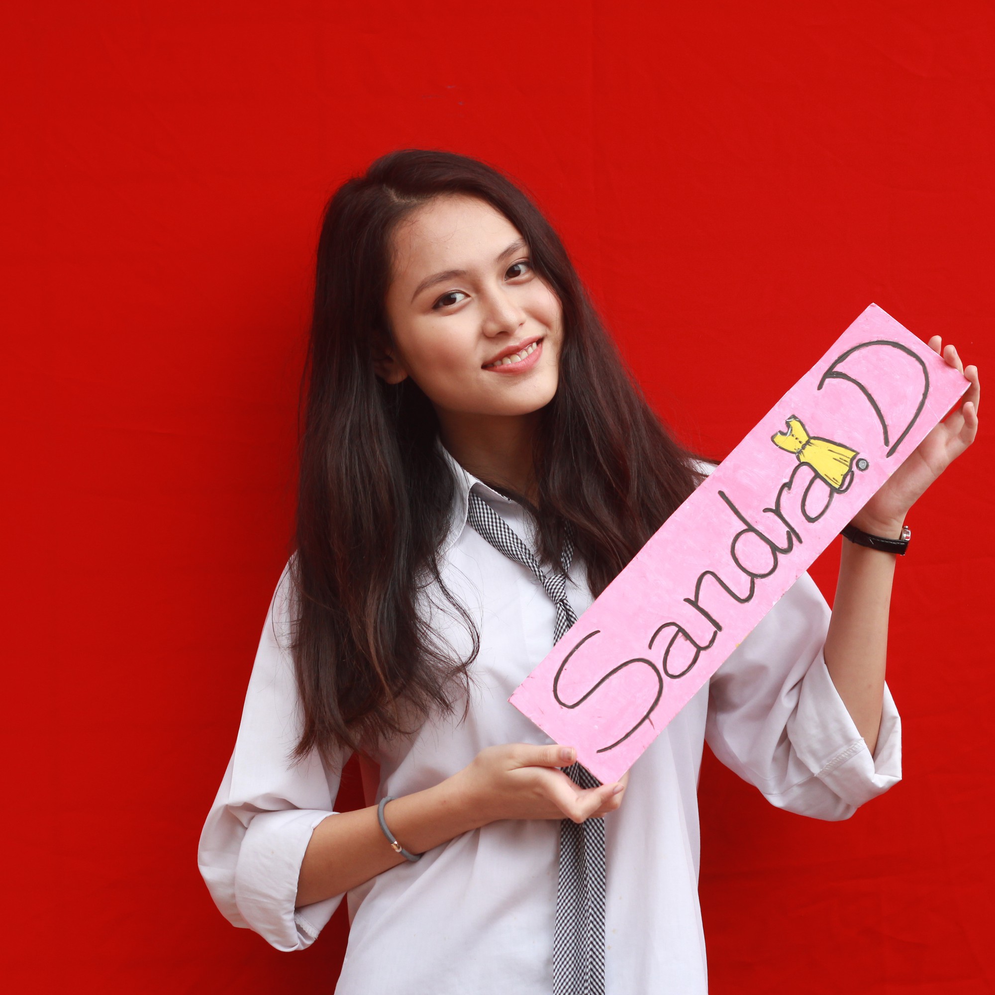 6 cô nàng du học sinh xinh nhất 2018: Người là bạn gái cầu thủ, người body như hotgirl, người giành học bổng khủng 15 tỷ đồng-1