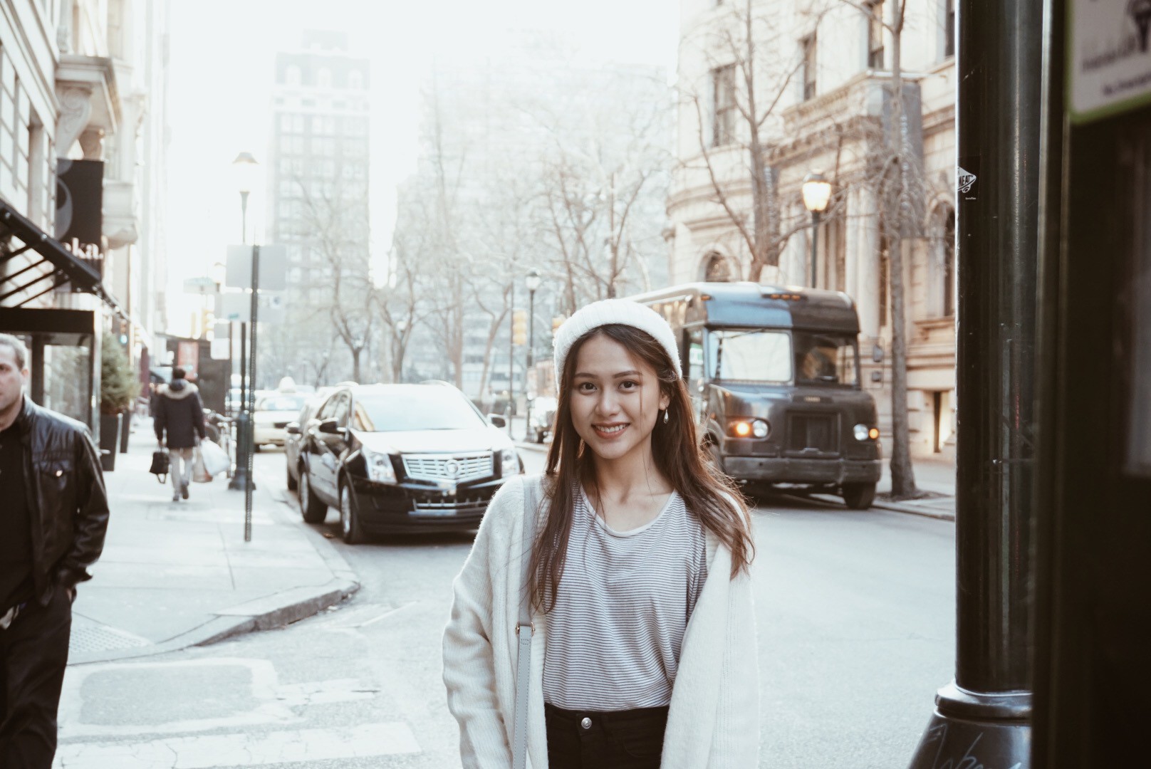 6 cô nàng du học sinh xinh nhất 2018: Người là bạn gái cầu thủ, người body như hotgirl, người giành học bổng khủng 15 tỷ đồng-2