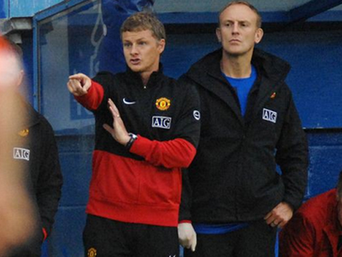 Alexis Sanchez đặt cược 20.000 bảng Mourinho sẽ bị sa thải-3