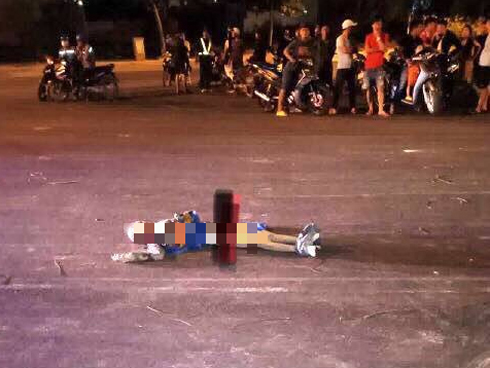 Rơi từ công trình 2 tầng, thanh niên 19 tuổi bị nhiều thanh sắt đâm xuyên người-2