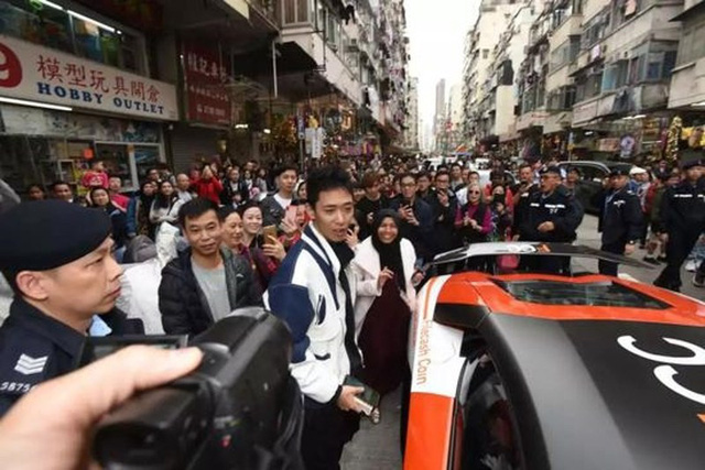 Triệu phú Bitcoin bị bắt vì rải tiền khắp thành phố-3