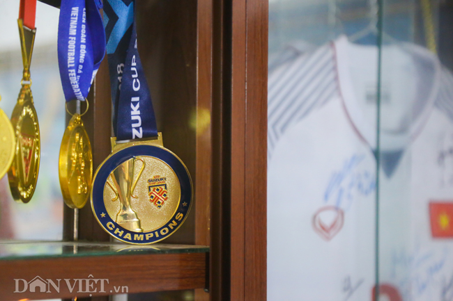 Lộ ảnh hồi nhỏ cực ngố tàu” của cầu thủ Đức Huy-4