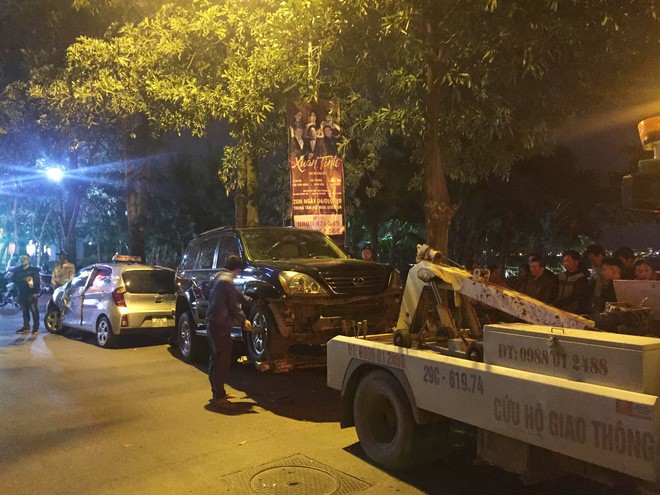 Nữ giáo viên kể lại giây phút bị xe điên Lexus đâm bay lên vỉa hè: Cảm giác chân phải như rời ra khỏi người, tôi tưởng mình đã chết rồi-5