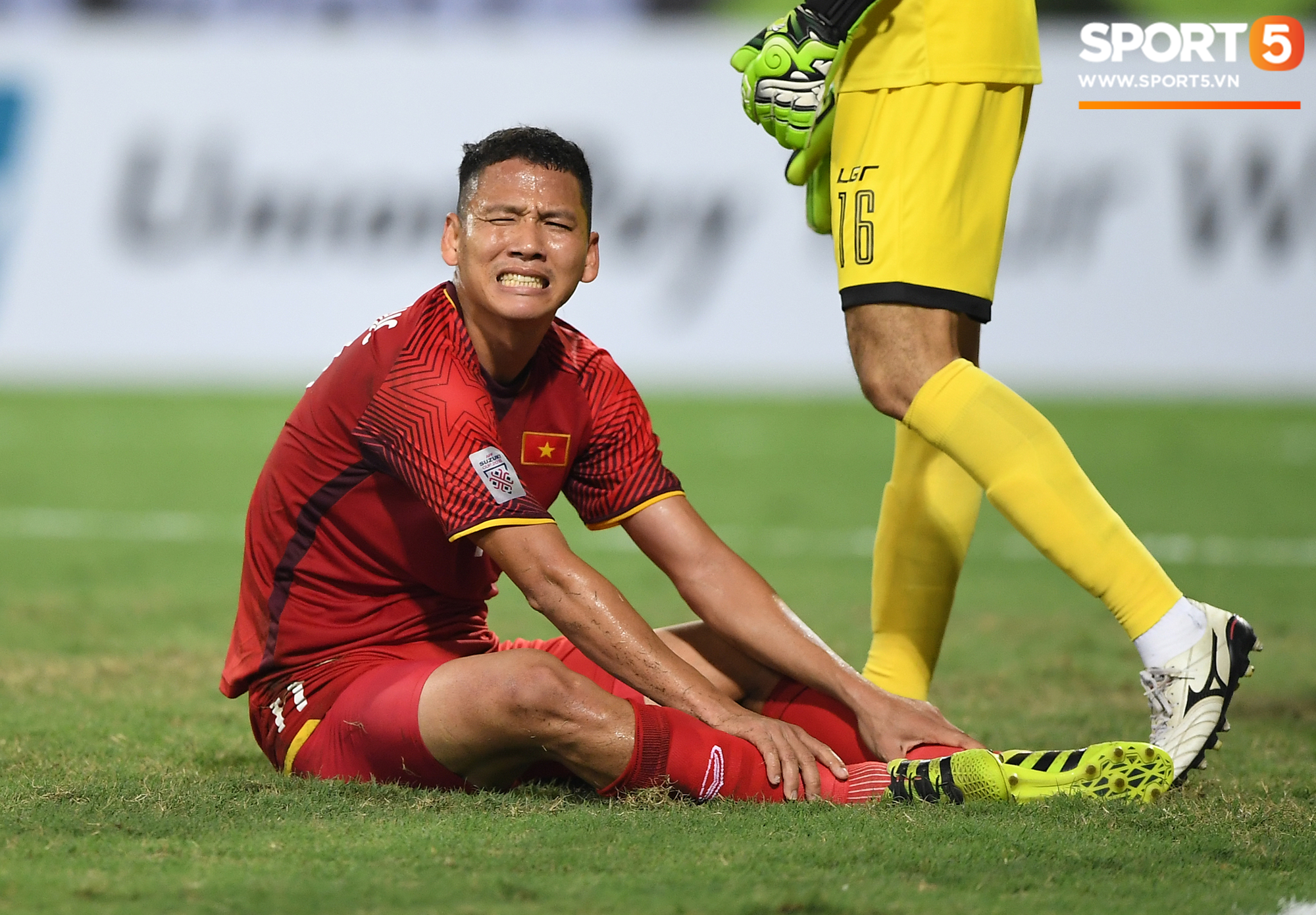 Báo Châu Á: Không gọi Anh Đức và Văn Quyết, Việt Nam định buông Asian Cup?-1