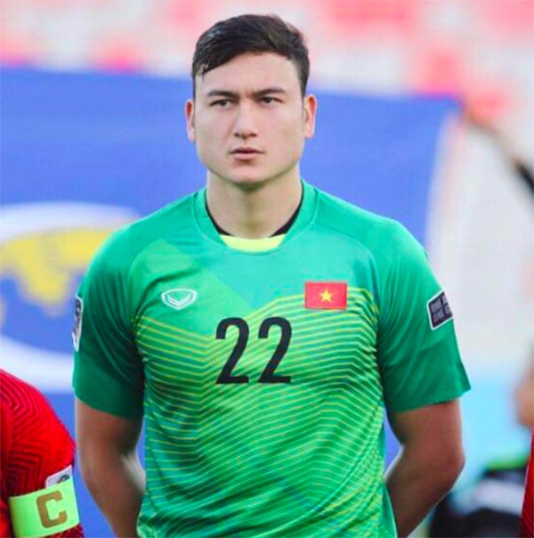 Người mẫu bikini nóng bỏng, từng khiến thủ môn Lâm Tây yêu say đắm giờ ra sao?-1