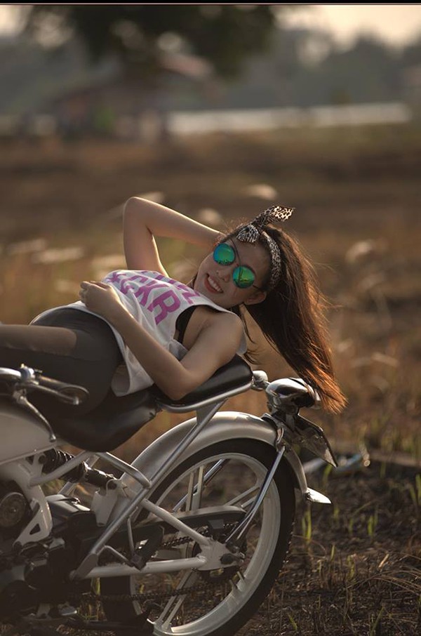 Người mẫu bikini nóng bỏng, từng khiến thủ môn Lâm Tây yêu say đắm giờ ra sao?-11