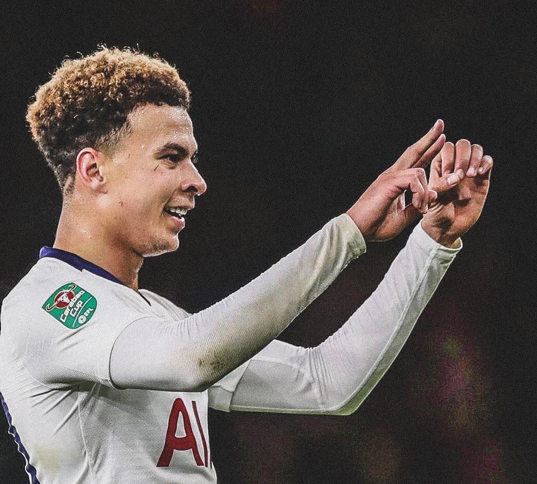 Bị CĐV Arsenal ném chai nước vào đầu, đồng đội của Son Heung-min đáp trả cực mạnh-3