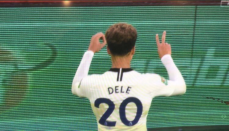 Bị CĐV Arsenal ném chai nước vào đầu, đồng đội của Son Heung-min đáp trả cực mạnh-4