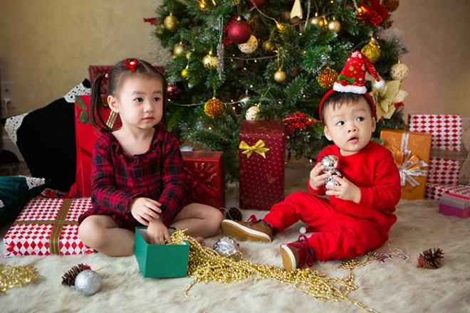 Dương Cẩm Lynh và con trai 2 tuổi chụp ảnh Giáng sinh-4
