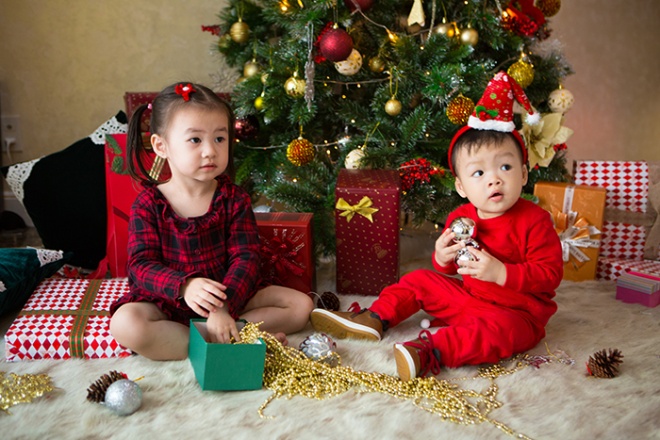 Dương Cẩm Lynh và con trai 2 tuổi chụp ảnh Giáng sinh-4