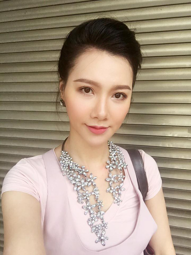 Phủ nhận phẫu thuật thẩm mỹ nhưng gương mặt MC Minh Hà ngày càng khác lạ-5