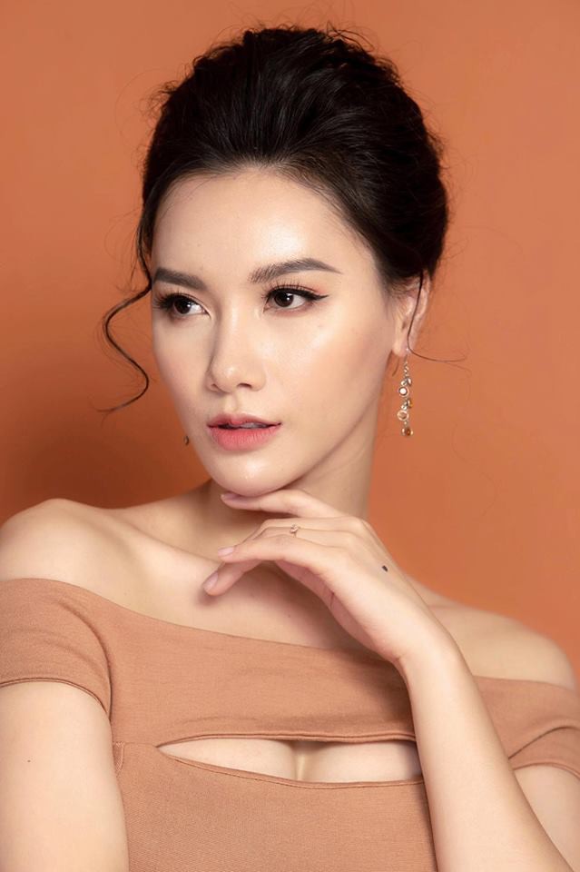 Phủ nhận phẫu thuật thẩm mỹ nhưng gương mặt MC Minh Hà ngày càng khác lạ-1