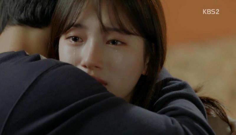 Đêm mặn nồng” đầu tiên, anh nhìn tôi hỏi: Em vá cái đó hết nhiều tiền không?”-1