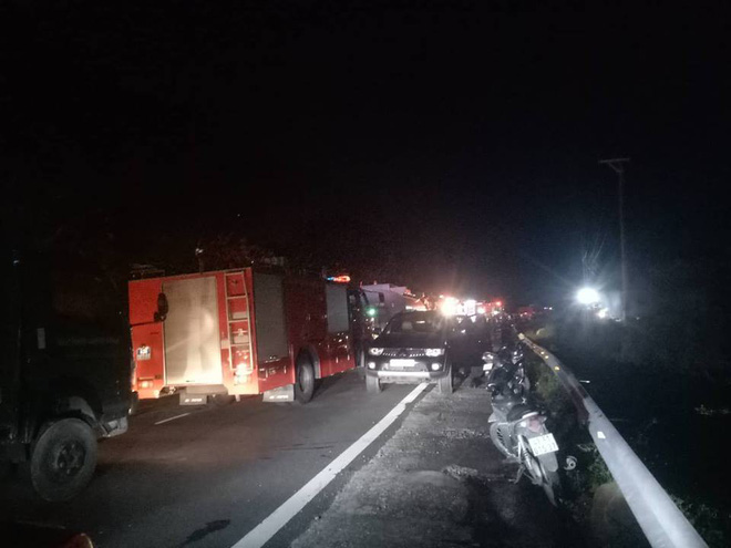 Xe bồn lao xuống vực, nổ lớn rồi bùng cháy sau va chạm trên đèo Hải Vân, tài xế tử vong-5