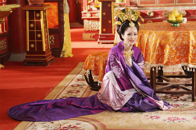 Hoàng hậu vô đạo chấn động lịch sử Trung Hoa: tư thông với Thái giám, hãm hại em gái, dùng thuật vu cổ giết Vua-7