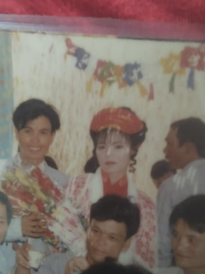 Đám cưới không nụ cười của người phụ nữ cách đây 22 năm và chuyện kể từ cậu con trai-4