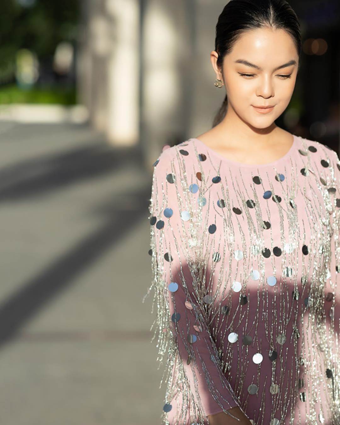 Phạm Quỳnh Anh mặc đẹp, trang điểm kỹ sau khi ly hôn Quang Huy-4