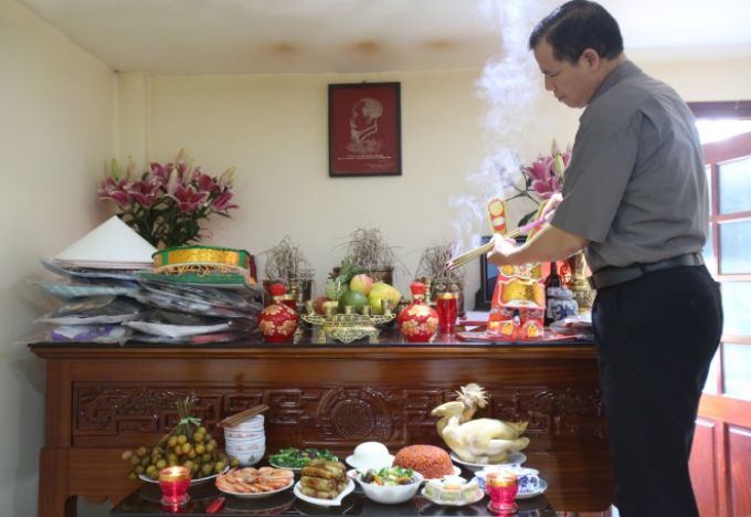 Cúng rằm hàng tháng cứ chọn đúng 2 giờ vàng này để tổ tiên nâng đỡ, tài lộc đổ về như nước-1