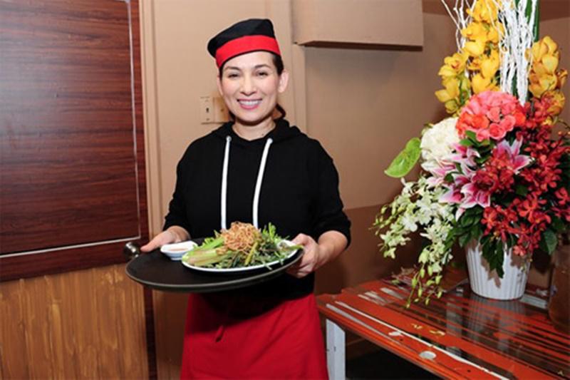 1 mình cân 21” con nuôi, nơi ở của Phi Nhung bên trời Tây chỉ đơn giản thế này!-13