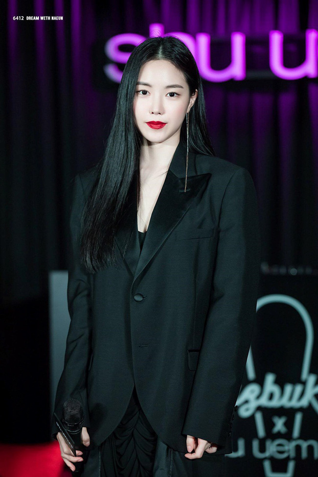 Top khoảnh khắc kém sắc gây sốc của dàn đại mỹ nhân năm 2018: Park Min Young phải chào thua mỹ nhân này?-4