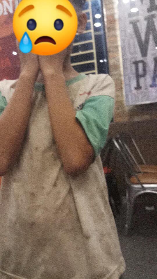 Câu chuyện về 6 đứa trẻ lao vào quán nhặt đồ ăn thừa lúc 9 giờ tối khiến nhiều người xót xa-1