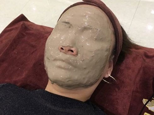 Khi bạn đi spa đắp mặt nạ bùn nhưng gặp trúng thợ hồ tập sự, kết quả sẽ tréo ngoe thế này