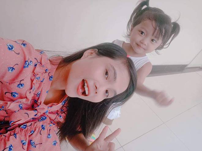 Chị từ chối lấy chồng để đăng quang, em gái HHen Nie đã kết hôn 3 năm, con 2 tuổi-9