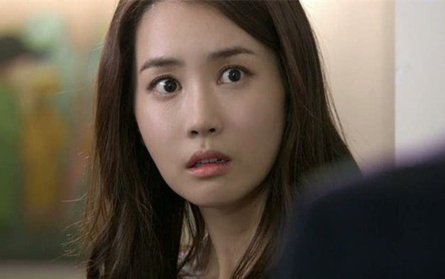 Cho con trai 200 triệu mua nhà, bố mẹ chồng nằng nặc đòi con dâu để mình đứng tên sổ đỏ-1